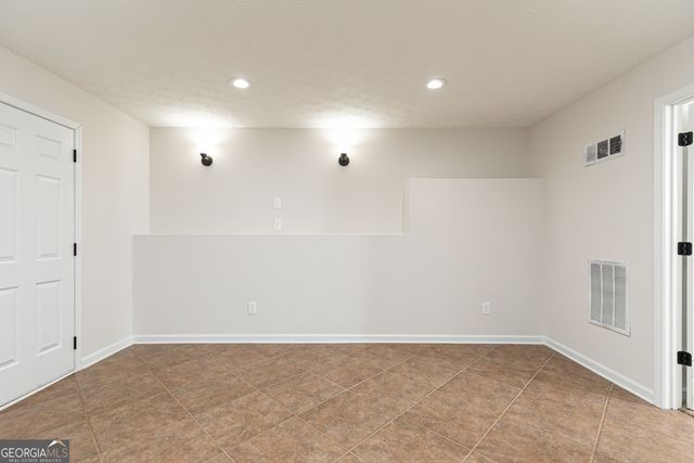 65 Ashford Drive, Oxford, GA 30054