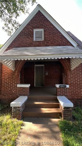 1301 N Greenwood Avenue, Fort Smith, AR 72901