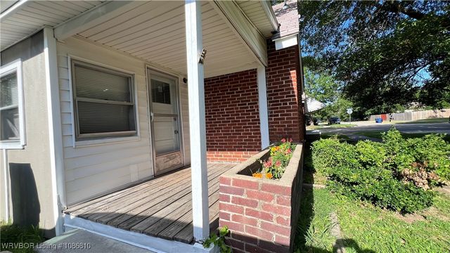 1301 N Greenwood Avenue, Fort Smith, AR 72901