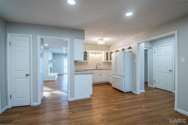 13036 GERANIUM Court, St Louis, MO 63146