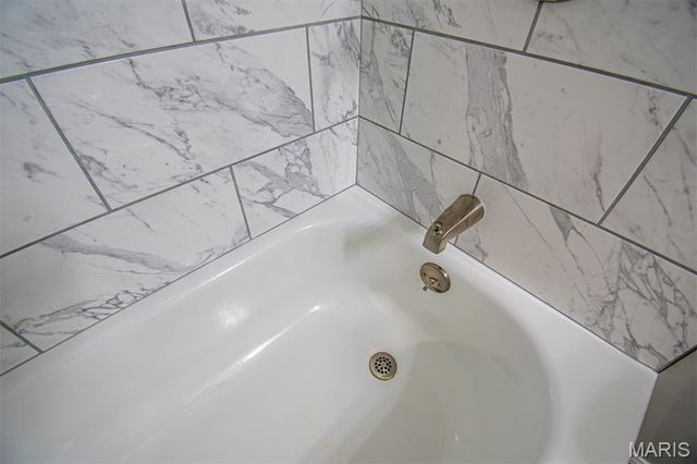 13036 GERANIUM Court, St Louis, MO 63146