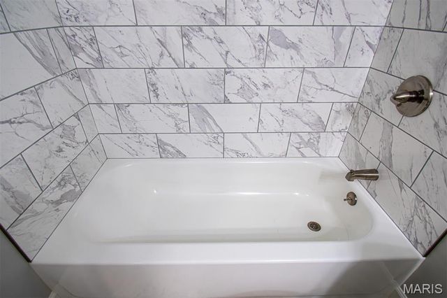 13036 GERANIUM Court, St Louis, MO 63146