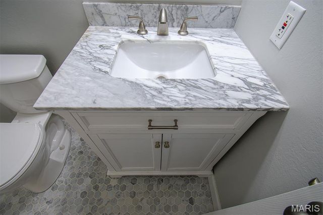 13036 GERANIUM Court, St Louis, MO 63146