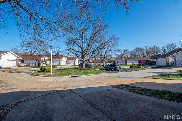 13036 GERANIUM Court, St Louis, MO 63146