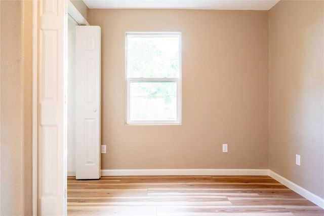 134 E Bernard Street, Clute, TX 77531