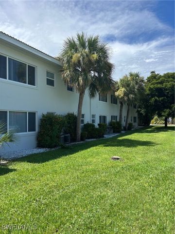 3250 10th ST N A8, Naples, FL 34103