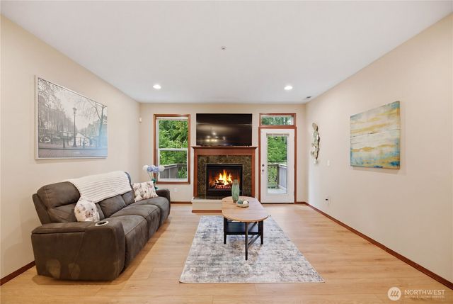 1047 215th Place SE, Bothell, WA 98021