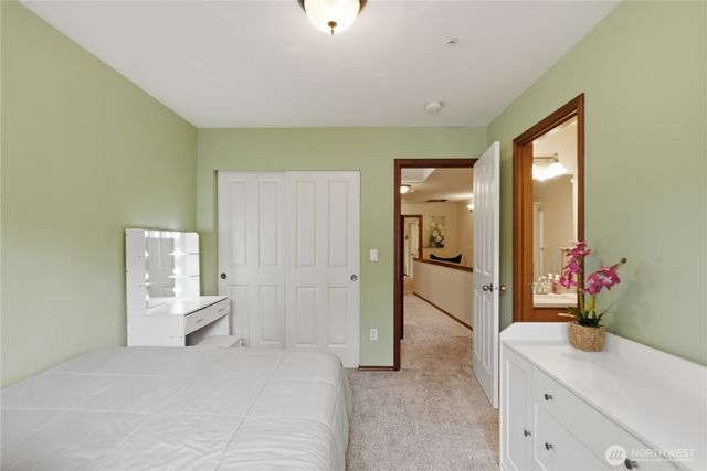 1047 215th Place SE, Bothell, WA 98021