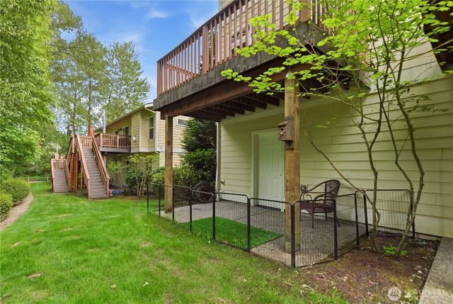 1047 215th Place SE, Bothell, WA 98021