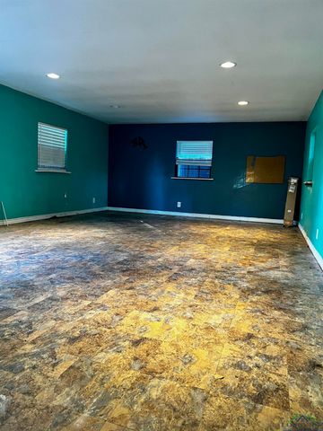 926 Shady Lane, Hallsville, TX 75650