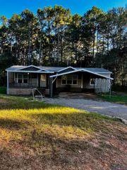 926 Shady Lane, Hallsville, TX 75650