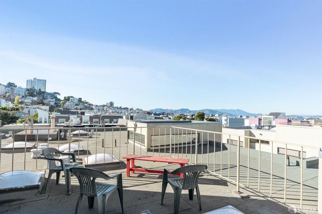 460 Francisco Street 103, San Francisco, CA 94133