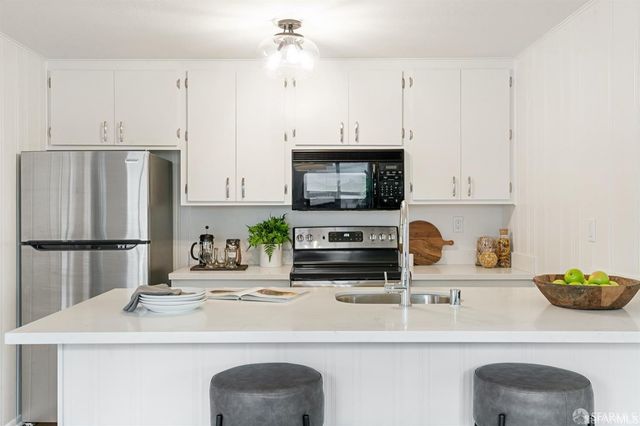 460 Francisco Street 103, San Francisco, CA 94133