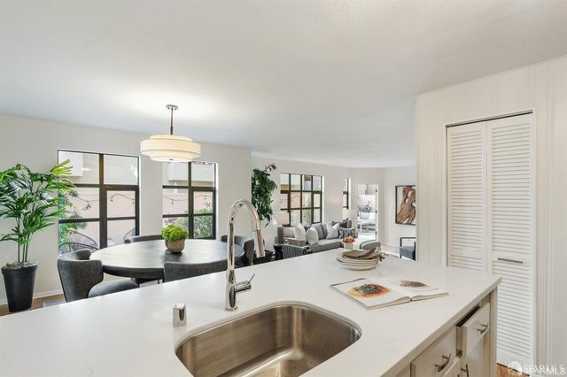 460 Francisco Street 103, San Francisco, CA 94133