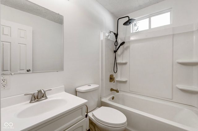 780 Maple Lane, Mooresville, IN 46158