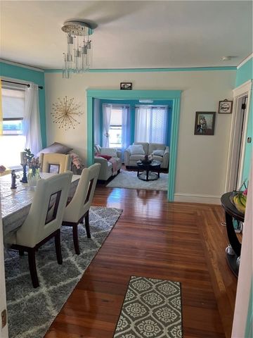 286 Smithfield Avenue, Pawtucket, RI 02860