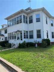 286 Smithfield Avenue, Pawtucket, RI 02860