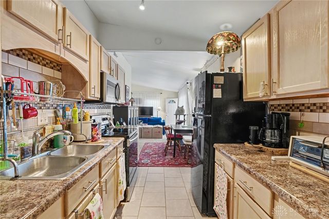 208 Rawson Drive, New Carlisle, OH 45344