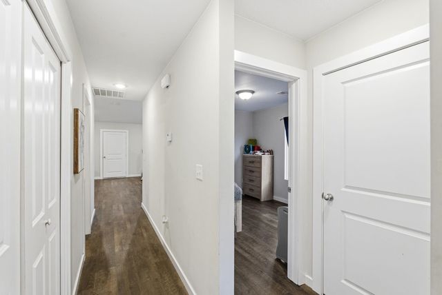 1801 E 69th Ct N, Park City, KS 67219