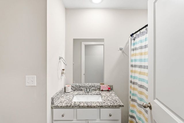 1801 E 69th Ct N, Park City, KS 67219