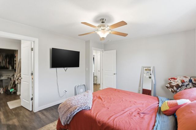 1801 E 69th Ct N, Park City, KS 67219