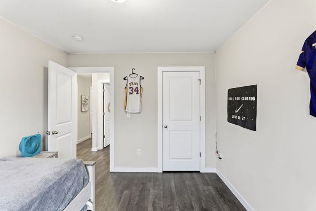 1801 E 69th Ct N, Park City, KS 67219