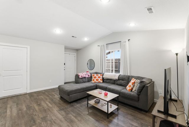 1801 E 69th Ct N, Park City, KS 67219