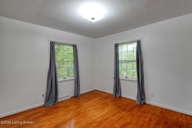 2509 Walbrook Dr, Louisville, KY 40222