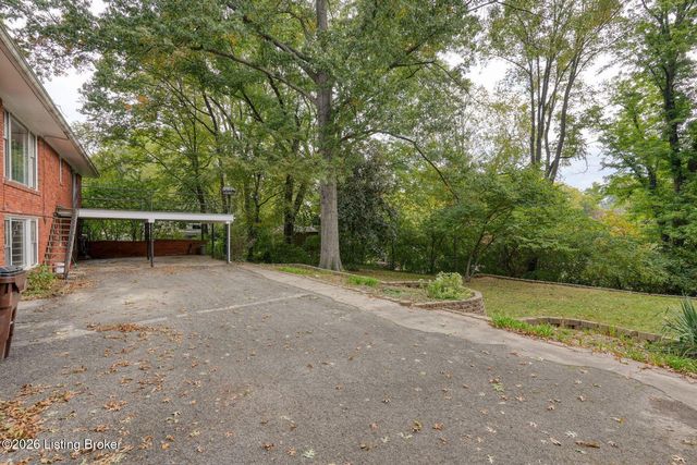 2509 Walbrook Dr, Louisville, KY 40222