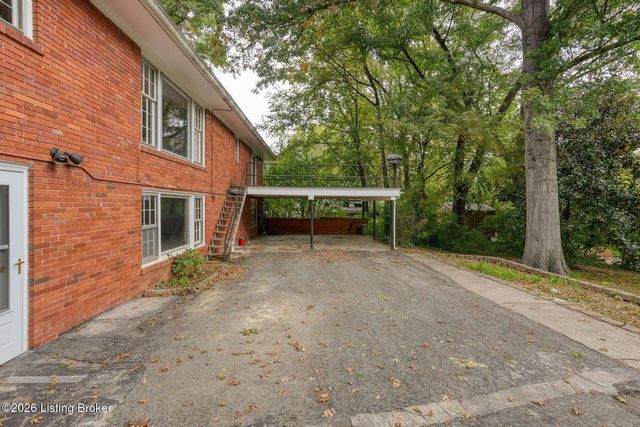 2509 Walbrook Dr, Louisville, KY 40222