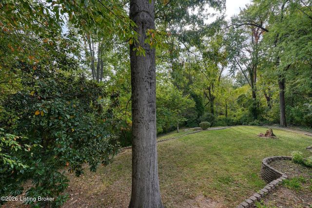2509 Walbrook Dr, Louisville, KY 40222