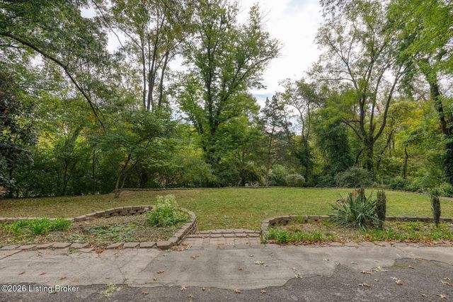 2509 Walbrook Dr, Louisville, KY 40222
