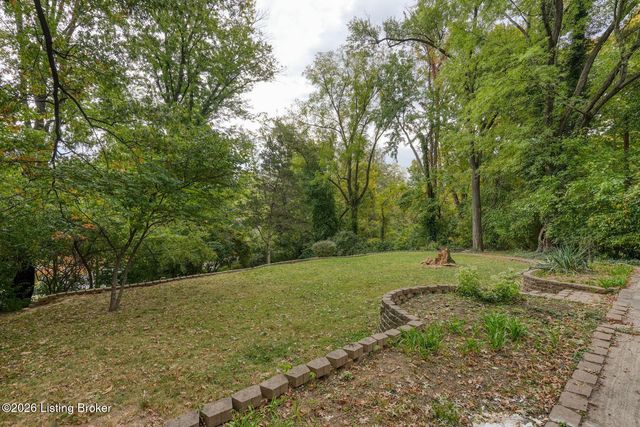 2509 Walbrook Dr, Louisville, KY 40222