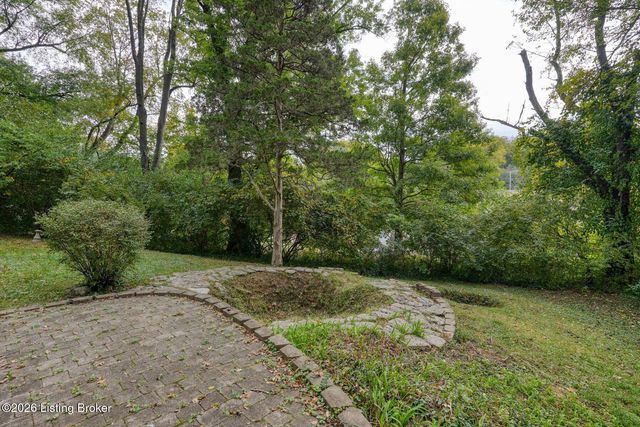 2509 Walbrook Dr, Louisville, KY 40222