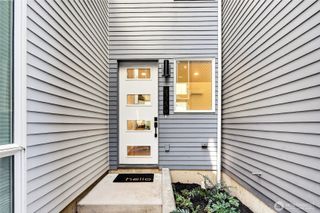 6320 41st Avenue SW #B, Seattle, WA 98136