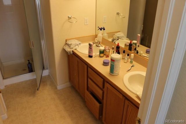 15555 E 40th Avenue 48, Denver, CO 80239