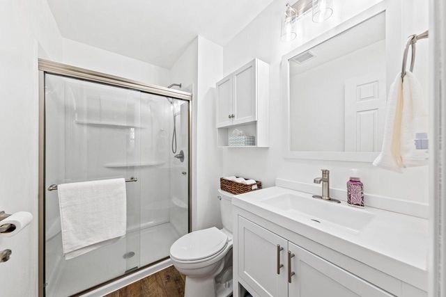 S86W24960 Stonehill DRIVE, Mukwonago, WI 53149