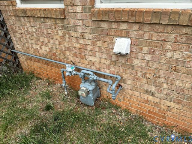 865 Olney Rd, Vinton, VA 24179