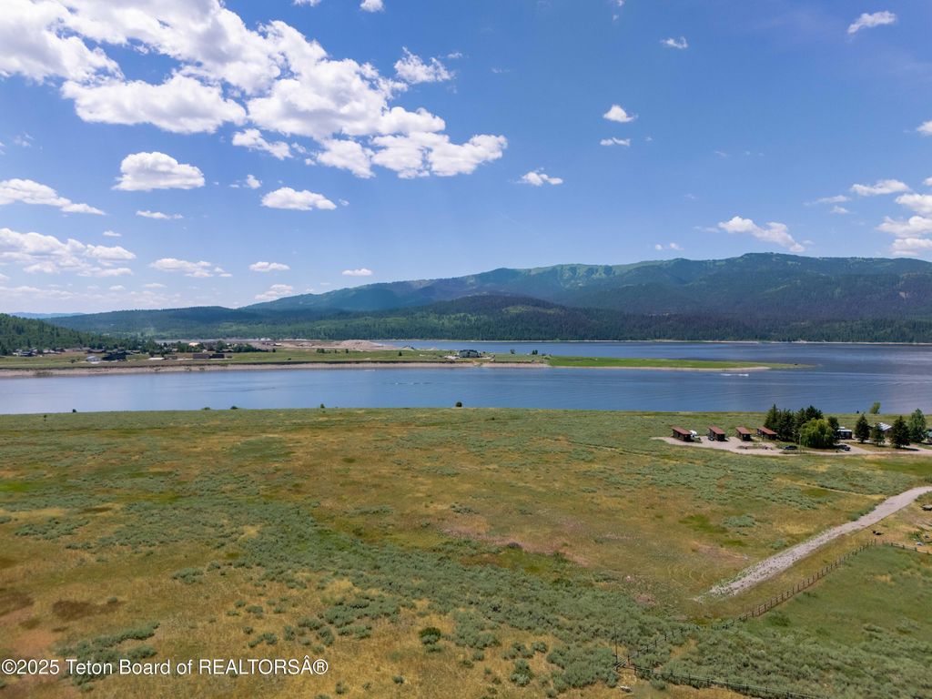 LAKE CABIN Drive, Alpine, WY 83128 photo 5