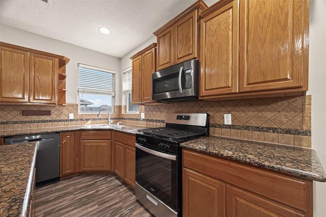 14006 Martinique Lane, Mont Belvieu, TX 77523