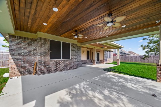 14006 Martinique Lane, Mont Belvieu, TX 77523