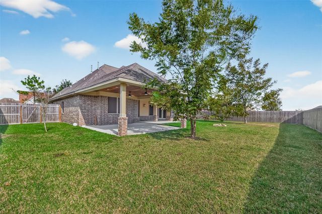 14006 Martinique Lane, Mont Belvieu, TX 77523
