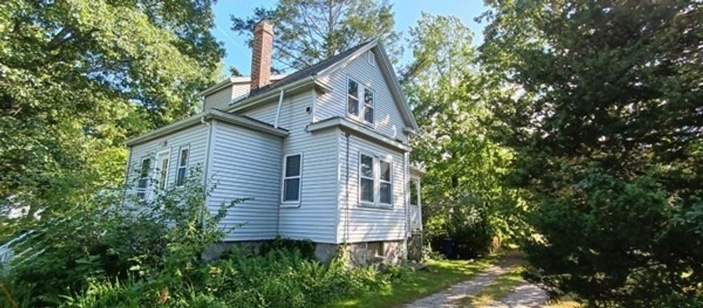 370 Grove REAR, Boston, MA 02132