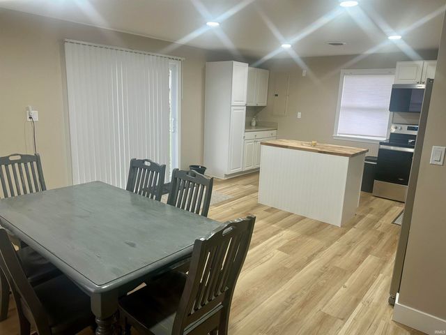 4025 Carl Street, Woodburn, IN 46797
