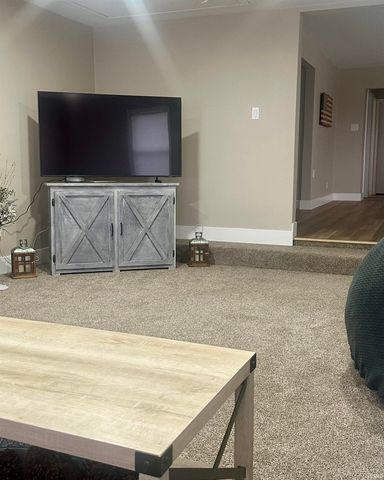 4025 Carl Street, Woodburn, IN 46797