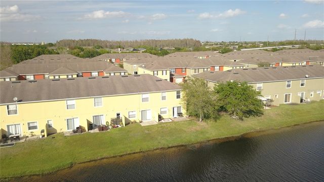 520 CRESTING OAK CIRCLE 6, Orlando, FL 32824