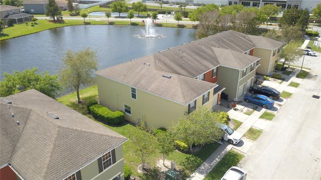 520 CRESTING OAK CIRCLE 6, Orlando, FL 32824