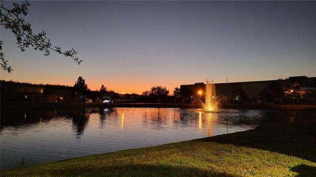 520 CRESTING OAK CIRCLE 6, Orlando, FL 32824