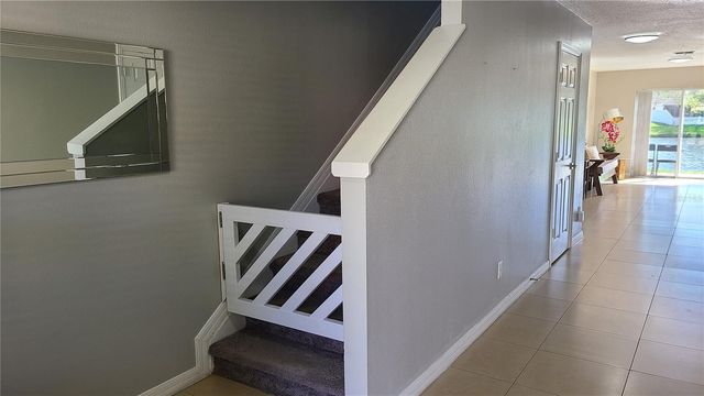 520 CRESTING OAK CIRCLE 6, Orlando, FL 32824