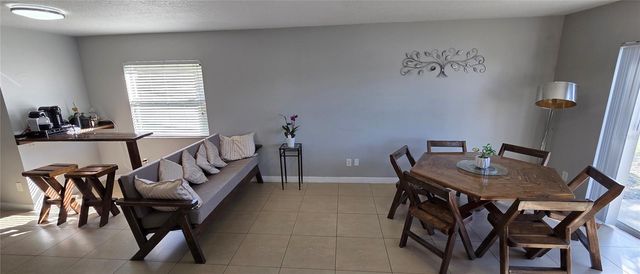 520 CRESTING OAK CIRCLE 6, Orlando, FL 32824